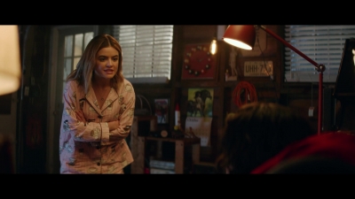 a_nice_girl_like_you_2020_1080p_web_h264-huzzah_0527.jpg