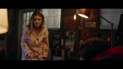 a_nice_girl_like_you_2020_1080p_web_h264-huzzah_0529.jpg