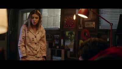 a_nice_girl_like_you_2020_1080p_web_h264-huzzah_0531.jpg
