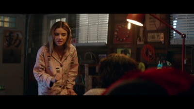 a_nice_girl_like_you_2020_1080p_web_h264-huzzah_0550.jpg