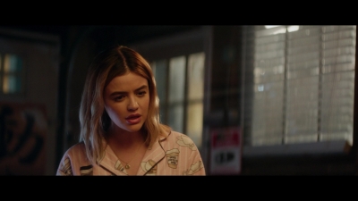 a_nice_girl_like_you_2020_1080p_web_h264-huzzah_0575.jpg