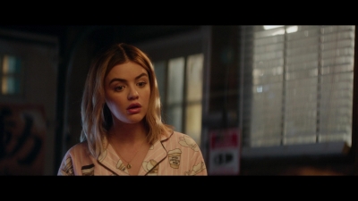 a_nice_girl_like_you_2020_1080p_web_h264-huzzah_0583.jpg