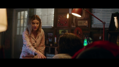 a_nice_girl_like_you_2020_1080p_web_h264-huzzah_0594.jpg