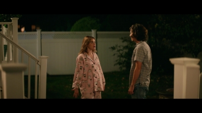 a_nice_girl_like_you_2020_1080p_web_h264-huzzah_0622.jpg