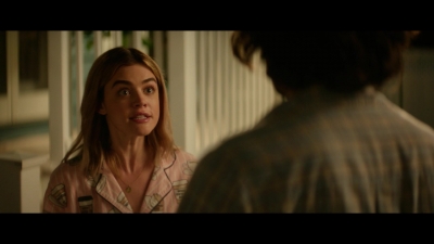 a_nice_girl_like_you_2020_1080p_web_h264-huzzah_0640.jpg