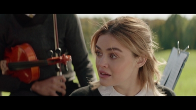 a_nice_girl_like_you_2020_1080p_web_h264-huzzah_0820.jpg