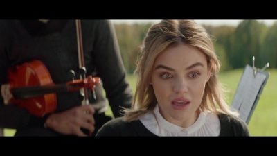 a_nice_girl_like_you_2020_1080p_web_h264-huzzah_0821.jpg