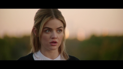 a_nice_girl_like_you_2020_1080p_web_h264-huzzah_0912.jpg