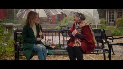 a_nice_girl_like_you_2020_1080p_web_h264-huzzah_2893.jpg