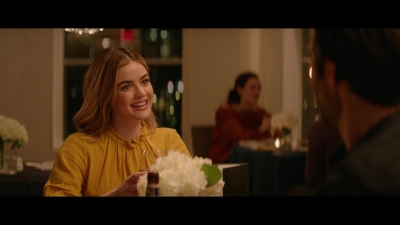 a_nice_girl_like_you_2020_1080p_web_h264-huzzah_2995.jpg