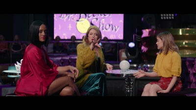 a_nice_girl_like_you_2020_1080p_web_h264-huzzah_3384.jpg