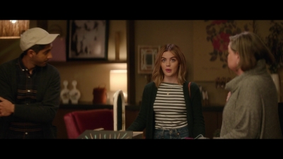 a_nice_girl_like_you_2020_1080p_web_h264-huzzah_3552.jpg