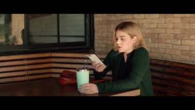 a_nice_girl_like_you_2020_1080p_web_h264-huzzah_3966.jpg