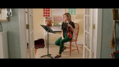 a_nice_girl_like_you_2020_1080p_web_h264-huzzah_4135.jpg