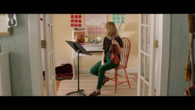 a_nice_girl_like_you_2020_1080p_web_h264-huzzah_4136.jpg