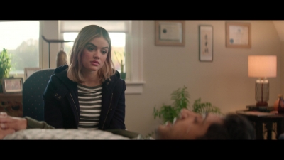 a_nice_girl_like_you_2020_1080p_web_h264-huzzah_4300.jpg