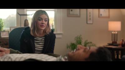 a_nice_girl_like_you_2020_1080p_web_h264-huzzah_4312.jpg
