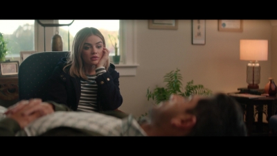 a_nice_girl_like_you_2020_1080p_web_h264-huzzah_4332.jpg