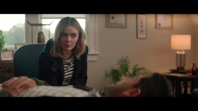 a_nice_girl_like_you_2020_1080p_web_h264-huzzah_4376.jpg