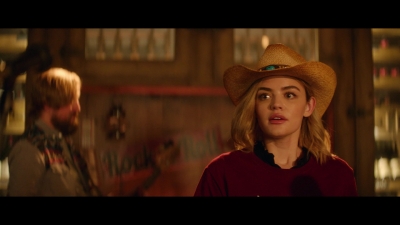 a_nice_girl_like_you_2020_1080p_web_h264-huzzah_4889.jpg