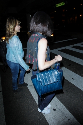 HQ
