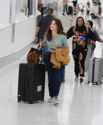 arrivingla240522-028.jpg