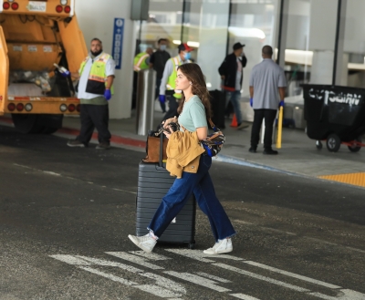 arrivingla240522-029.jpg