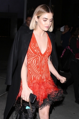 arrivingtupremiere100119-016.jpg