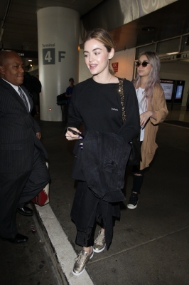 HQ
