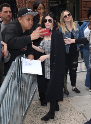 HQ
