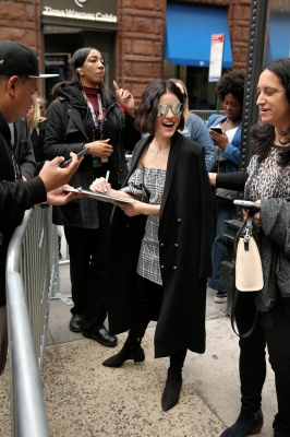 HQ
