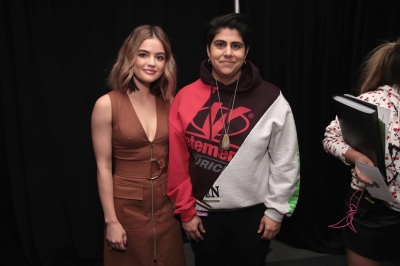 HQ
