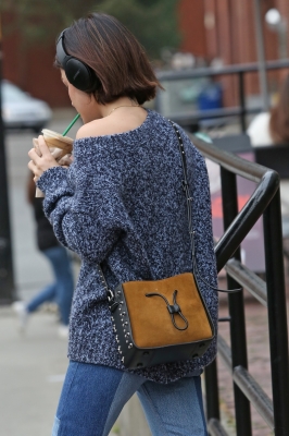 HQ
