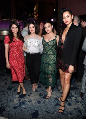 HQ
