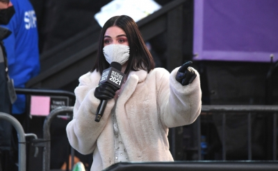 HQ
