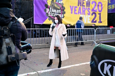HQ
