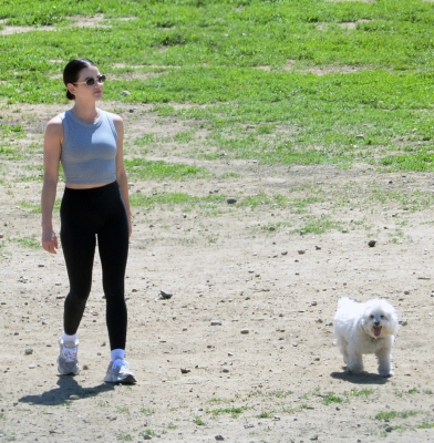 dogpark220325-005.jpg