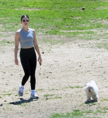 dogpark220325-014.jpg
