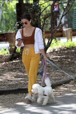dogsla030522-010.jpg