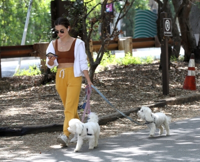 dogsla030522-011.jpg