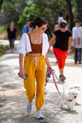 dogsla030522-071.jpg