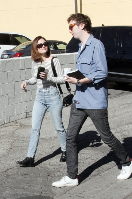 HQ
