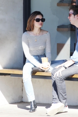 HQ
