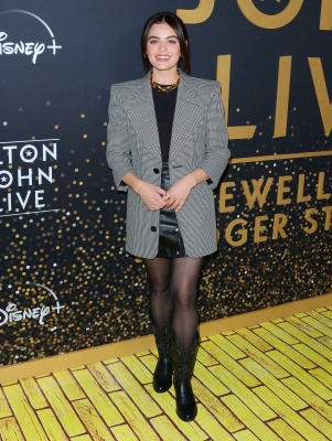 eltonjohnevent201122-050.JPG