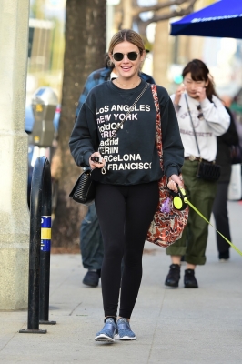 HQ
