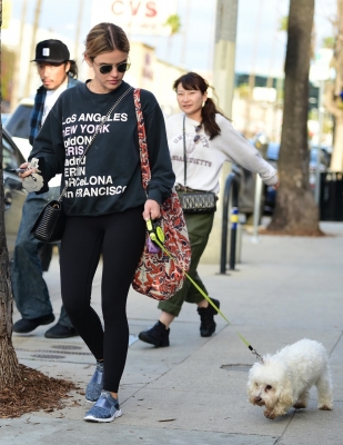 HQ
