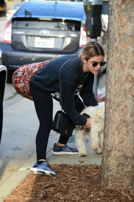 HQ
