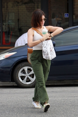 gettingcoffela030419-015.jpg