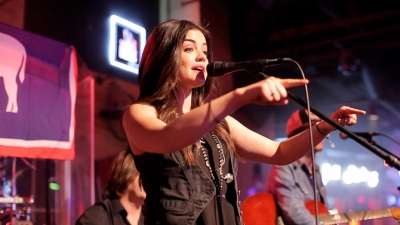 gilleysaloon121213-005.jpg