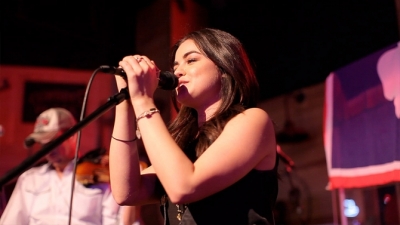 gilleysaloon121213-006.jpg